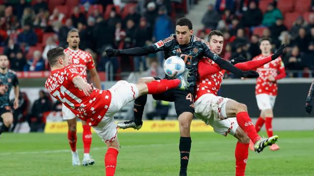 开云体育入口-又残又累的拜仁终于输了联赛，埃贝尔拒买替补中锋