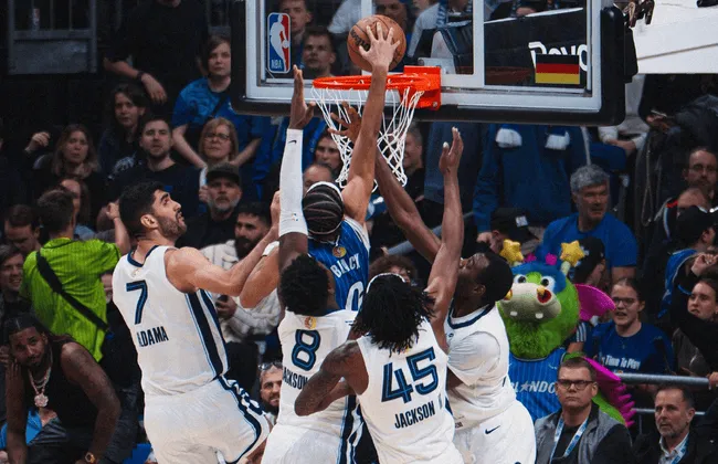 开云体育官网-查克|布莱克观察：有无球结合21+7+6助队取胜&amp;amp;世界名画篮下一扣四