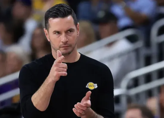 雷迪克谈下半场：继续分享球权，继续全力反击