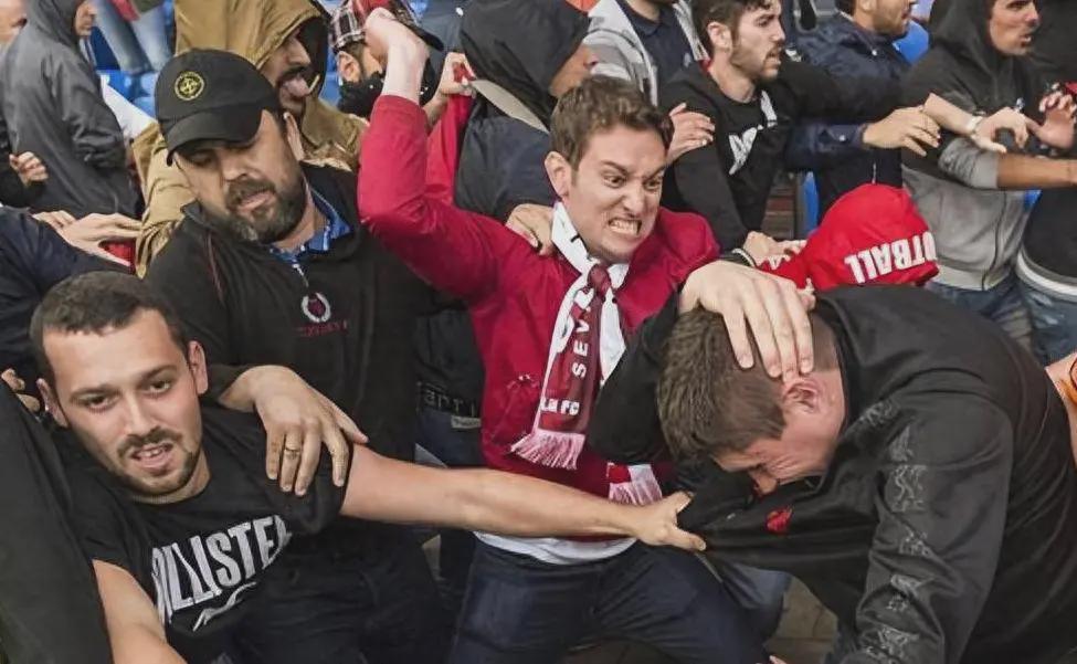 开云体育登录-英国“足球流氓”往事