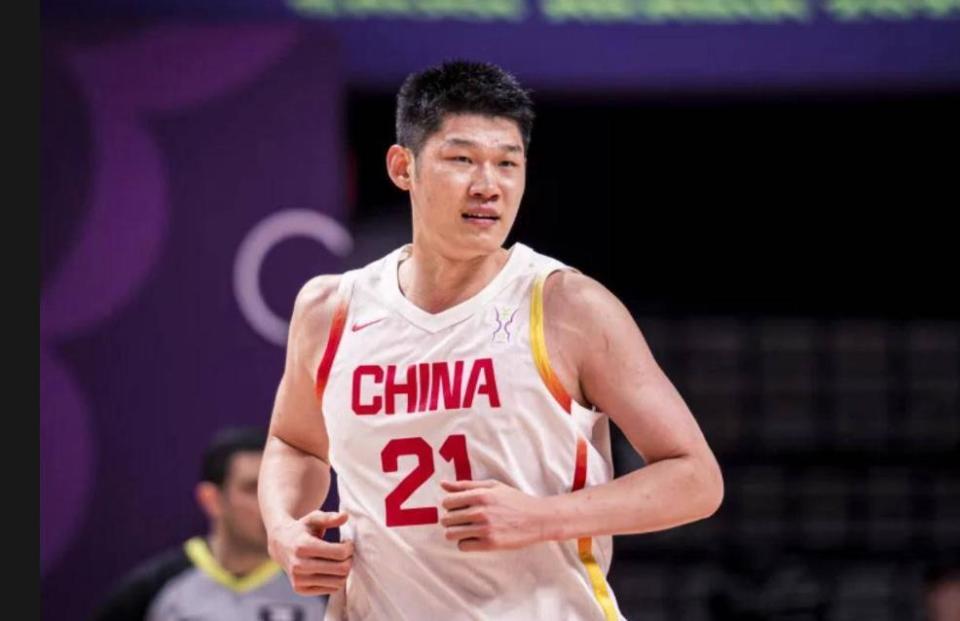 男篮国家队名单公布！郭士强听劝，庞峥麟、贺希宁、王浩然入选