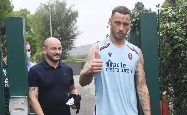 开云体育登录-签字！阿瑙正式告别海港加盟意甲 直言：因家庭离开