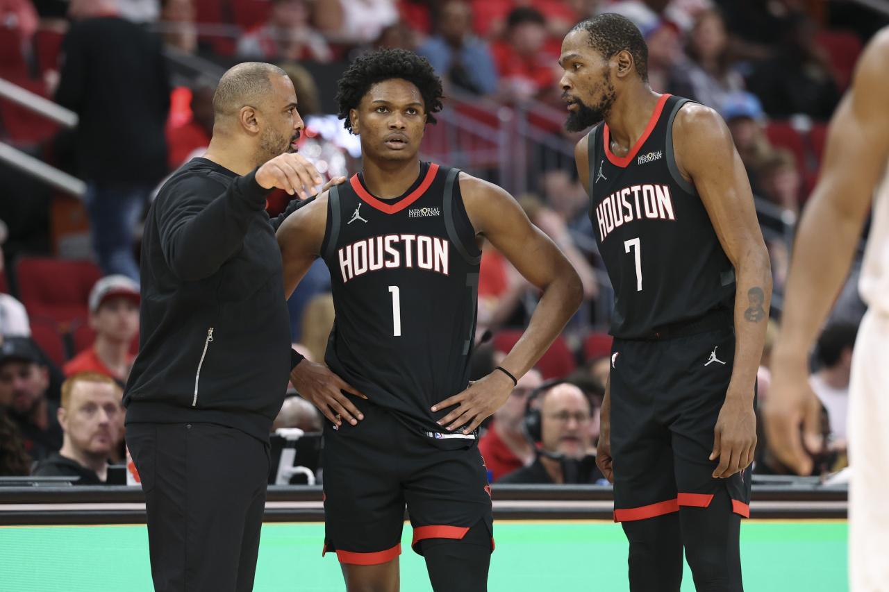 一球员能优化火箭的空间 为何乌度卡不爱用 或加剧休赛期离队概率