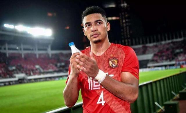 开云体育在线-沪媒：从网上得知蒋光太感染新冠 恒大感到很震惊