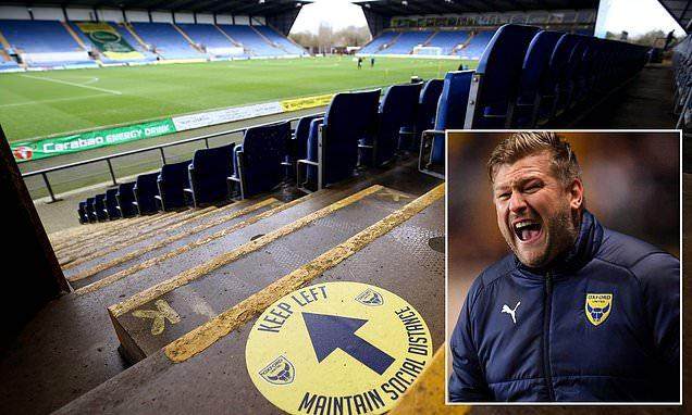 开云体育入口-球员违规集会怎么罚？牛津联重拳出击：停赛+开除